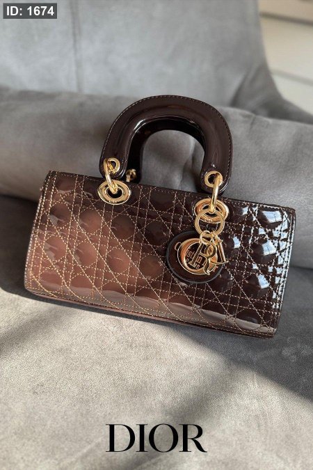 شنطة - LADY Dior - بني <br> <span class='text-color-warm'>نفدت الكمية</span>