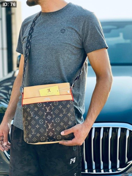 شنط شبابية Louis Vuitton