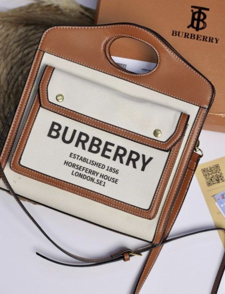 شنطة - Burberry Canvas / شامل علبة