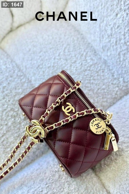 شنطة - Chanel Mini Box / ميني كروس - برچندي بدون لمع <br> <span class='text-color-warm'>نفدت الكمية</span>