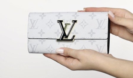 محفظة نقود Louis  Vuitton  - ابيض